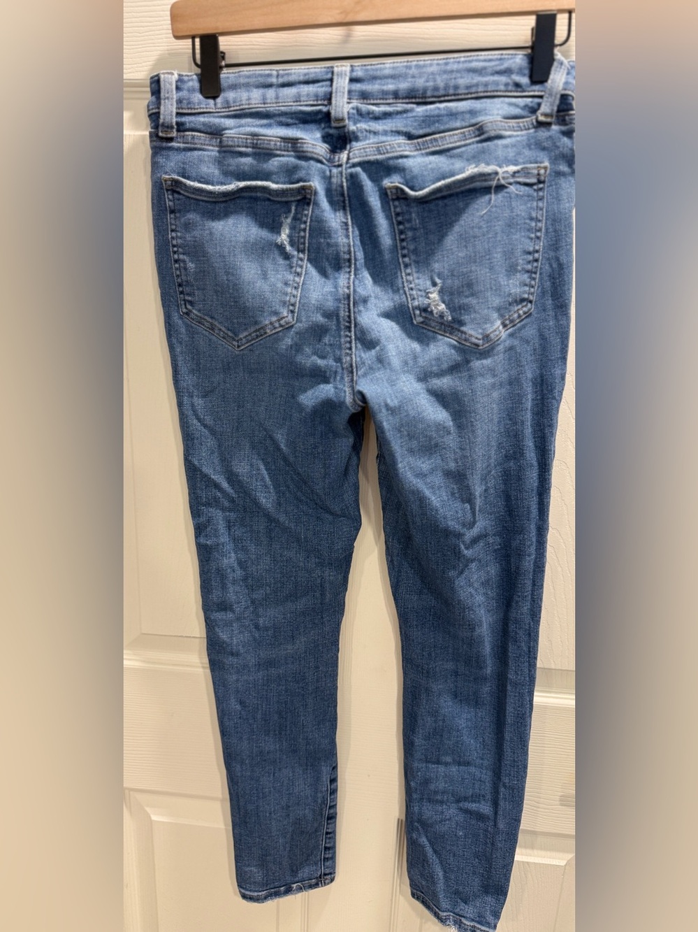 Cosmic Blue Love Distressed Skinny Jeans Women’s Size 28 Medium Wash Denim - Picture 5 of 9
